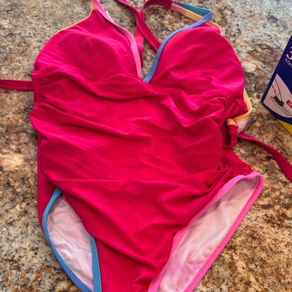 Bathing suit - Picture 1 of 4